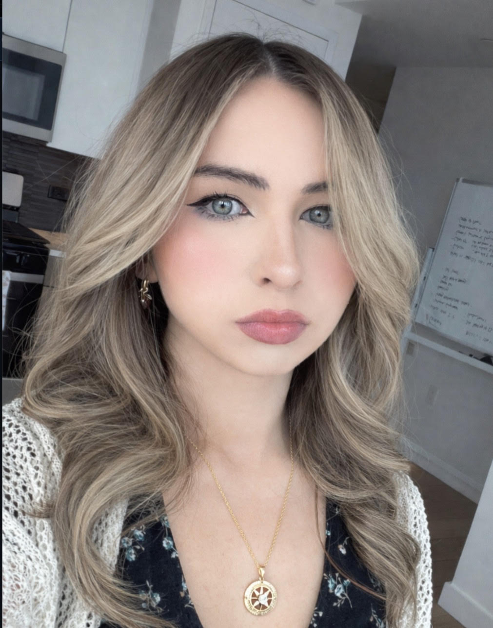 Samantha Brown portrait 4